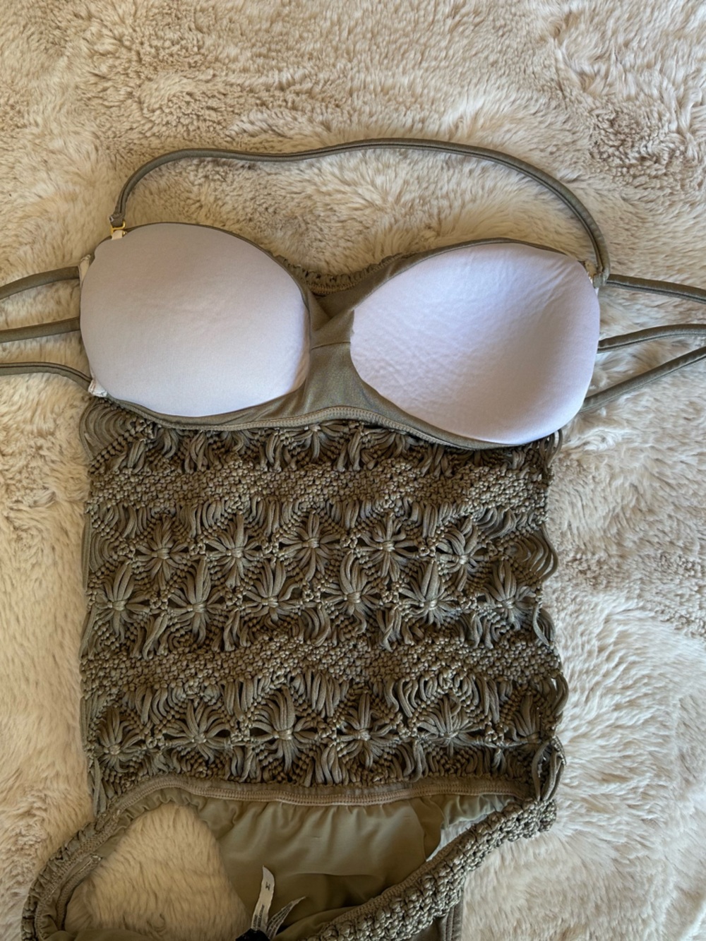 VIX Paula Hermanny Macrame Crochet One- Piece Swimsuit. Size: Medium - Picture 9 of 16